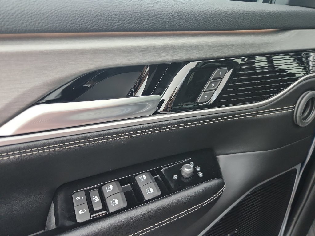 New 2026 Jeep Grand Wagoneer Limited AWD/4WD image 21