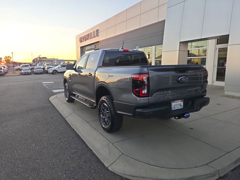 Used 2024 Ford Ranger XLT w/ FX4 Off-Road Package image 3