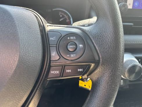 Used 2023 Toyota RAV4 LE image 17