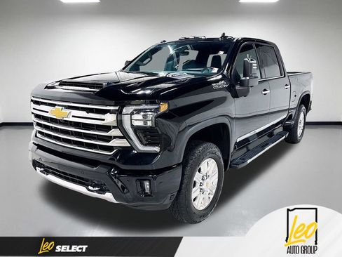 Used 2024 Chevrolet Silverado 2500 High Country w/ High Country Premium Package AWD/4WD image 1