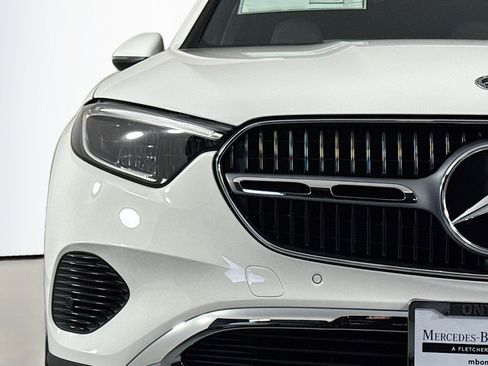 New 2026 Mercedes-Benz GLC 300 image 13