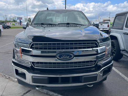 Used 2018 Ford F150 Lariat image 2
