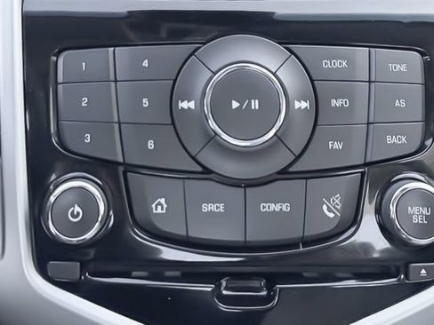 Used 2015 Chevrolet Cruze LT image 22