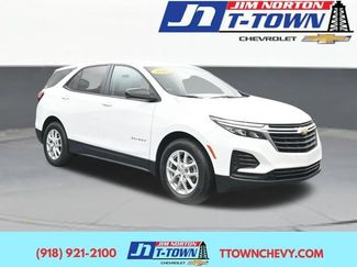 Used 2024 Chevrolet Equinox LS w/ LS Convenience Package FWD 360° Tour