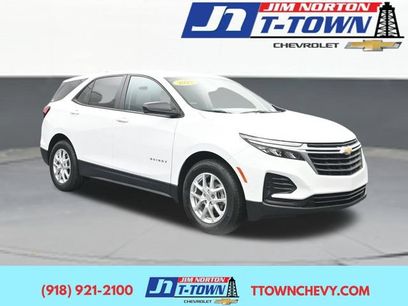 Used 2024 Chevrolet Equinox LS w/ LS Convenience Package