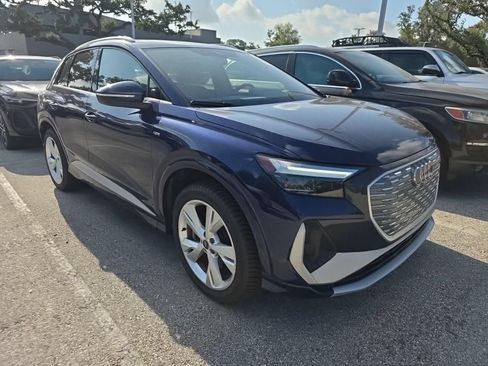 Used 2023 Audi Q4 e-tron Premium Plus w/ Premium Plus AWD/4WD image 5