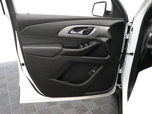 Used 2023 Chevrolet Traverse LT w/ LPO, Floor Liner Package AWD/4WD image 12