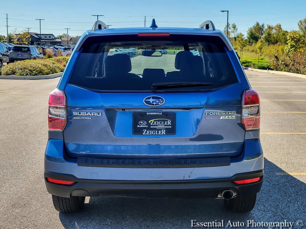 Used 2016 Subaru Forester 2.5i Touring AWD/4WD image 5