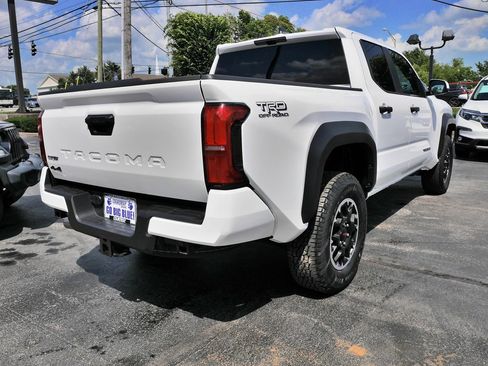 Used 2025 Toyota Tacoma TRD Off-Road AWD/4WD image 7