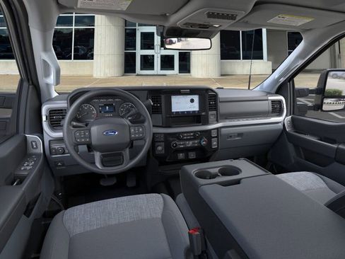 New 2026 Ford F350 XLT w/ 360-Degree Camera Package image 31