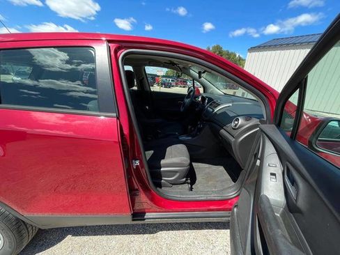 Used 2015 Chevrolet Trax LS AWD/4WD image 29