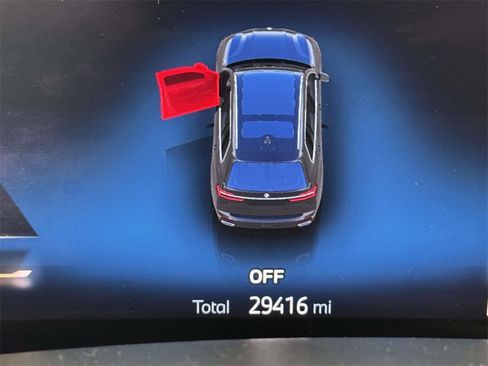 Used 2023 BMW X7 xDrive40i image 2