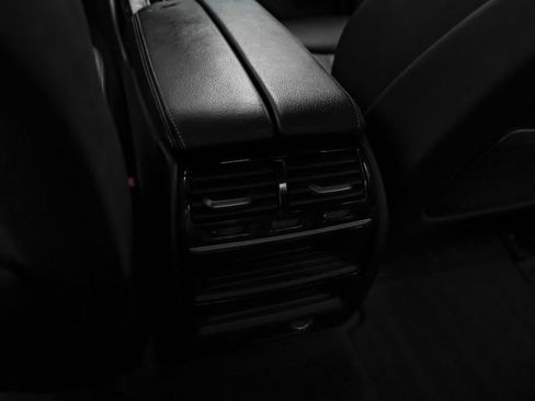 Used 2018 BMW 540i RWD image 36