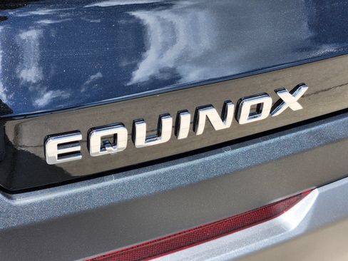 New 2026 Chevrolet Equinox LT w/ Convenience Package II FWD image 12