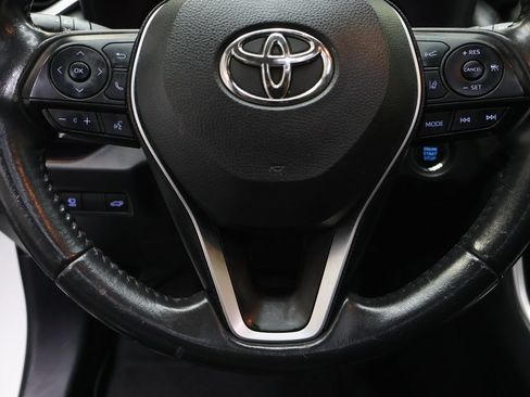 Used 2020 Toyota RAV4 Limited AWD/4WD image 19