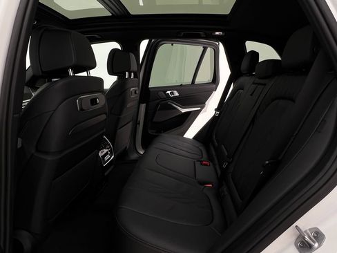 New 2026 BMW X5 M60i w/ Executive Package image 11