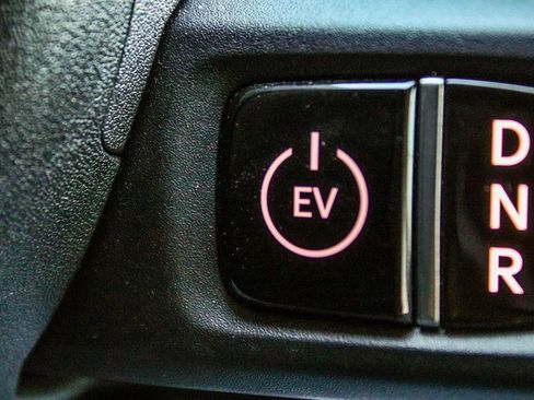 Used 2025 Kia EV9 Wind image 31