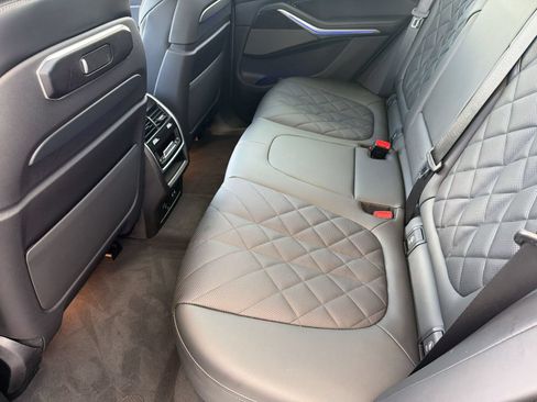 Used 2025 BMW X5 xDrive40i w/ Executive Package AWD/4WD image 25