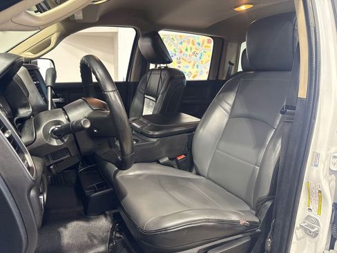 Used 2019 RAM 2500 Tradesman AWD/4WD image 23