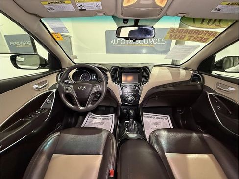 Used 2017 Hyundai Santa Fe Sport image 17