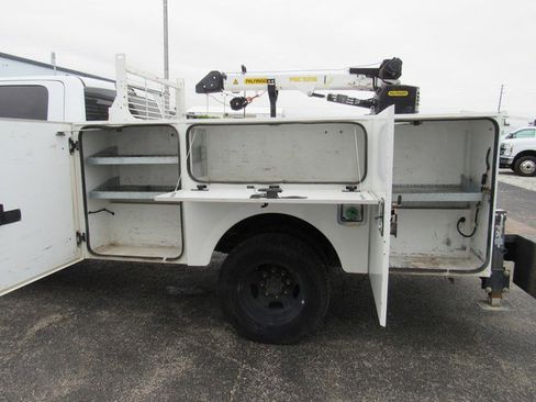 Used 2022 RAM 3500 Tradesman w/ Chrome Appearance Group AWD/4WD image 29