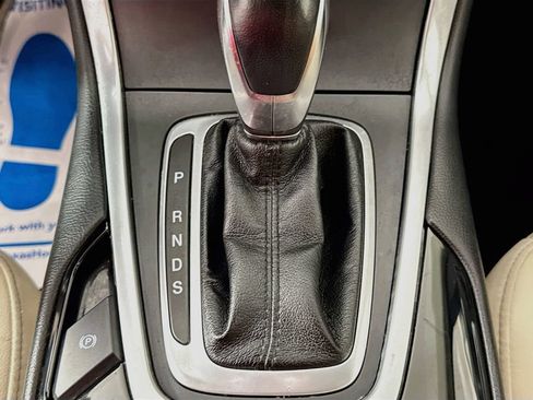 Used 2018 Ford Edge Titanium w/ Technology Package FWD image 20