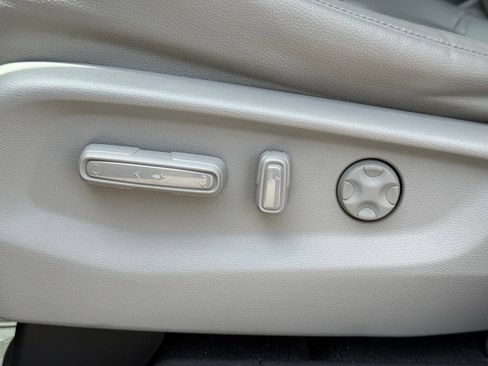 Used 2022 Honda Odyssey Touring image 10