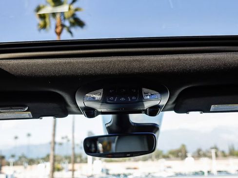 New 2026 Chrysler Pacifica Limited image 19