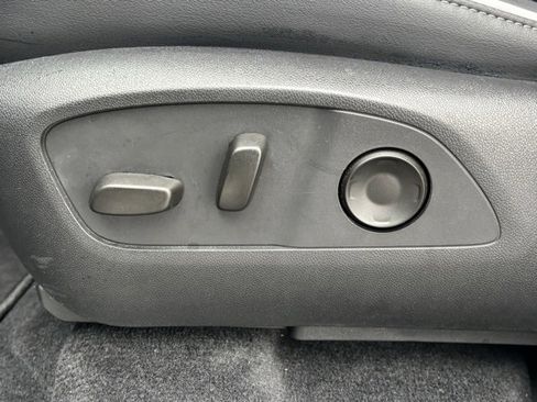 Used 2025 Buick Enclave Sport Touring w/ Power Package image 12