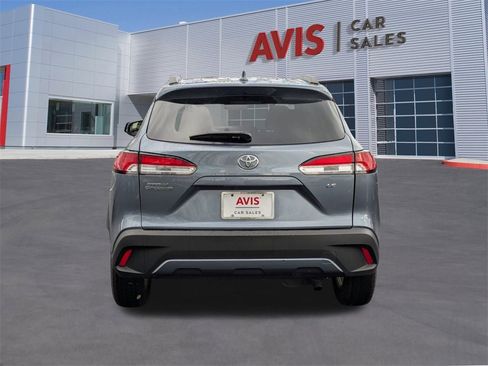 Used 2024 Toyota Corolla Cross LE image 6