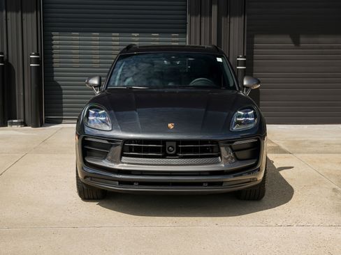 New 2026 Porsche Macan Turbo image 6