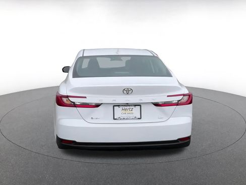 Used 2025 Toyota Camry LE image 13