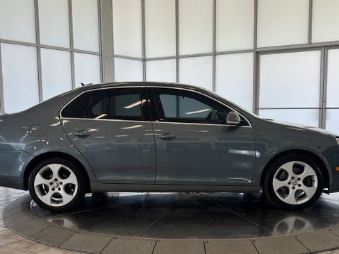 Used 2006 Volkswagen Jetta 2.0T FWD image 8