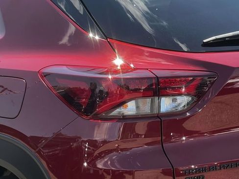 Certified 2023 Chevrolet TrailBlazer RS AWD/4WD image 10
