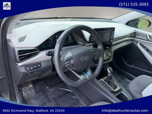 Used 2020 Hyundai Ioniq SE FWD image 16
