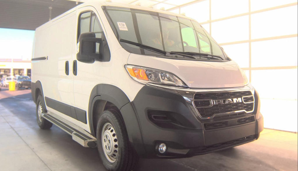Used 2025 RAM ProMaster 2500 w/ U-Haul Equipment Group FWD image 4