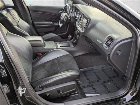 Used 2014 Dodge Charger R/T image 22
