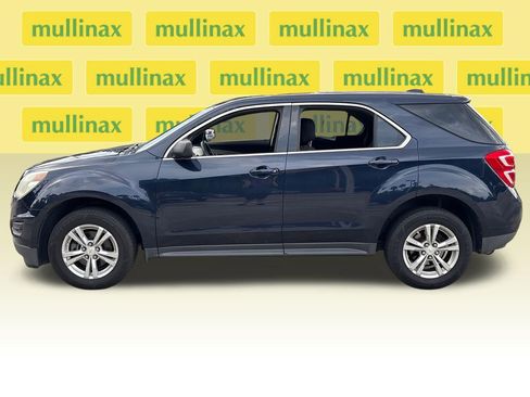 Used 2017 Chevrolet Equinox LS FWD image 11
