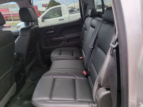 Used 2018 GMC Sierra 1500 SLT w/ Black Pack AWD/4WD image 8