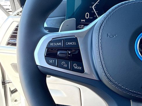 New 2026 BMW X5 xDrive50e w/ Executive Package image 39