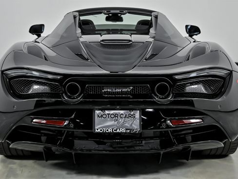 Used 2020 McLaren 720S Performance image 12