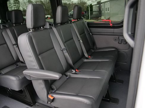 Used 2024 Mercedes-Benz Sprinter 2500 image 11