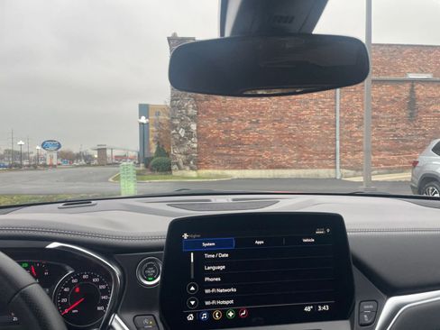 Used 2025 Chevrolet Blazer LT image 18