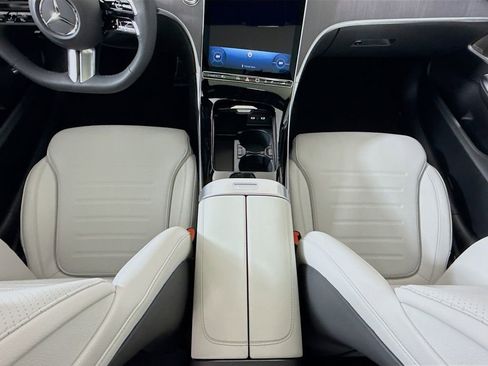 New 2026 Mercedes-Benz C 300 Sedan image 17