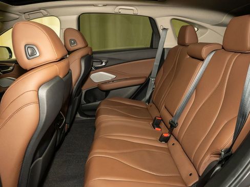 Used 2024 Acura RDX w/ Technology Package image 9