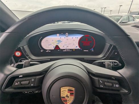 Used 2024 Porsche Cayenne image 29