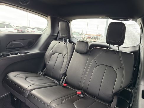 New 2026 Chrysler Pacifica Select image 34