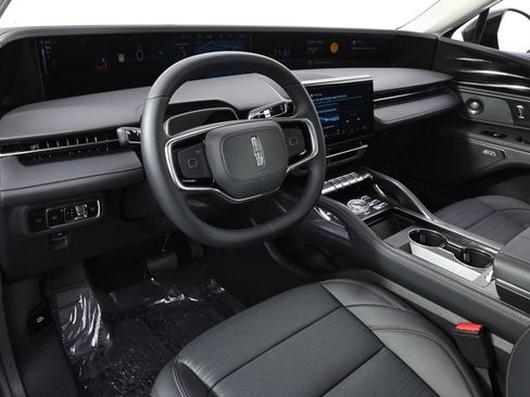 New 2026 Lincoln Nautilus Reserve w/ Jet Appearance Package AWD/4WD image 12