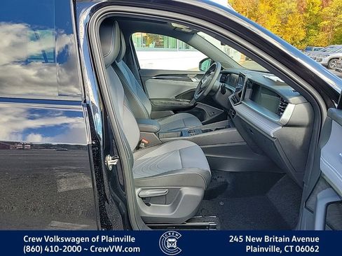 New 2026 Volkswagen Tiguan SE R-Line image 44