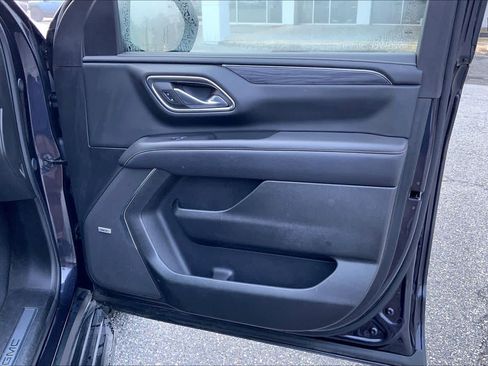 Used 2024 GMC Yukon SLT image 21